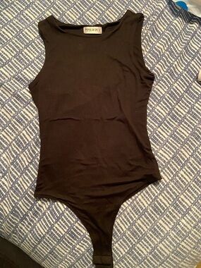 Popular 21 Black Sleeveless Scoop-Neck Bodysuit